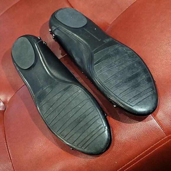 VANELI sz 8.5S black patent leather with dimensional studs - Picture 5 of 9